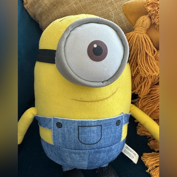 👁️ Despicable Me Minion Plush - Picture 6 of 9